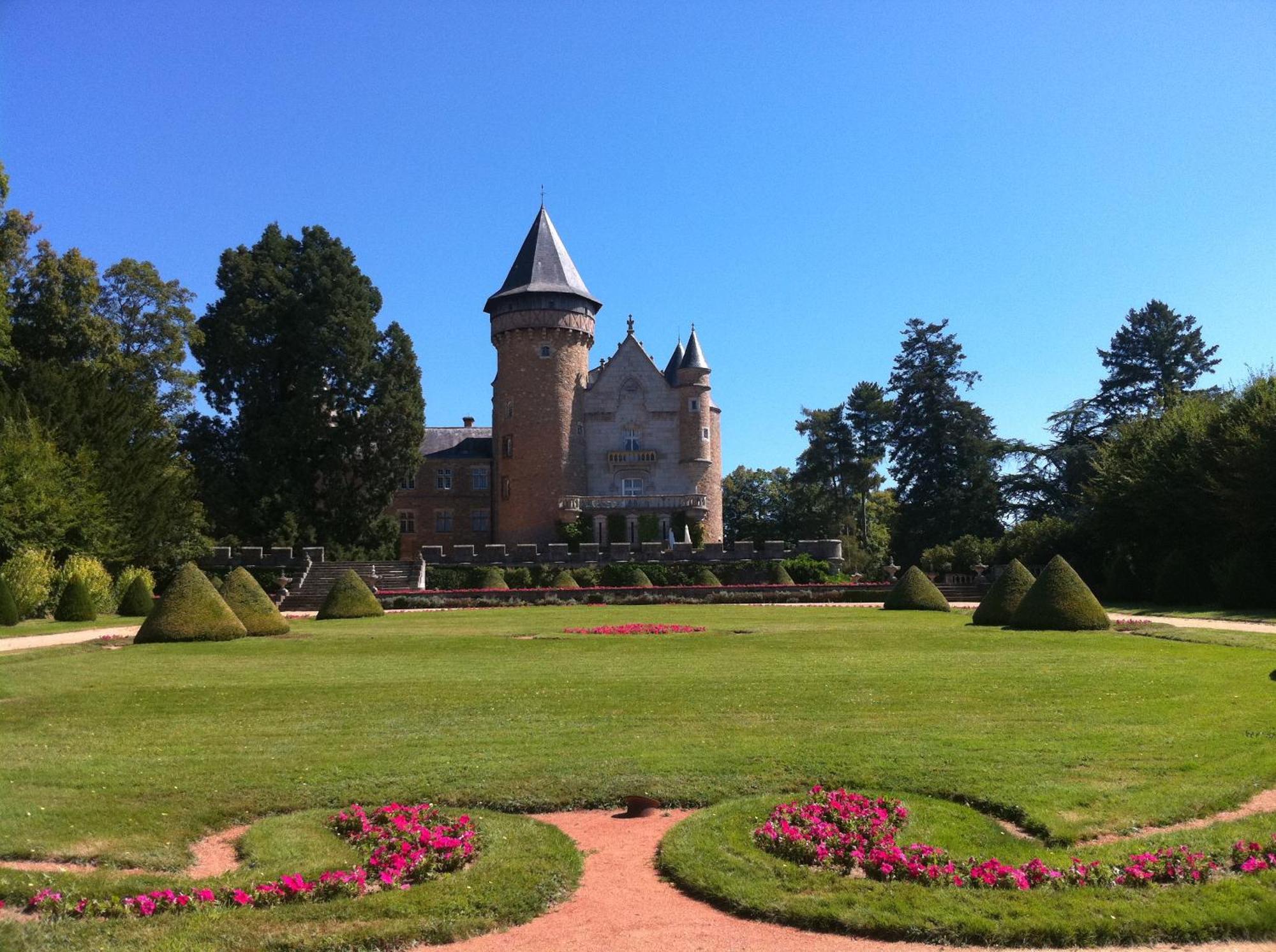 Chateau De Busset Zewnętrze zdjęcie