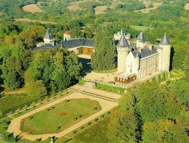 Chateau De Busset Zewnętrze zdjęcie