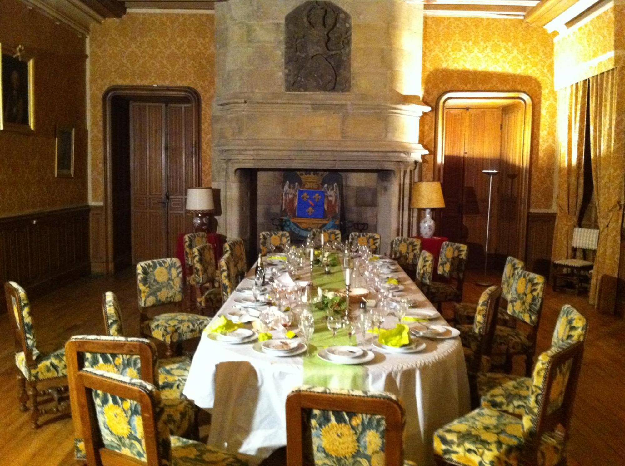 Chateau De Busset Zewnętrze zdjęcie
