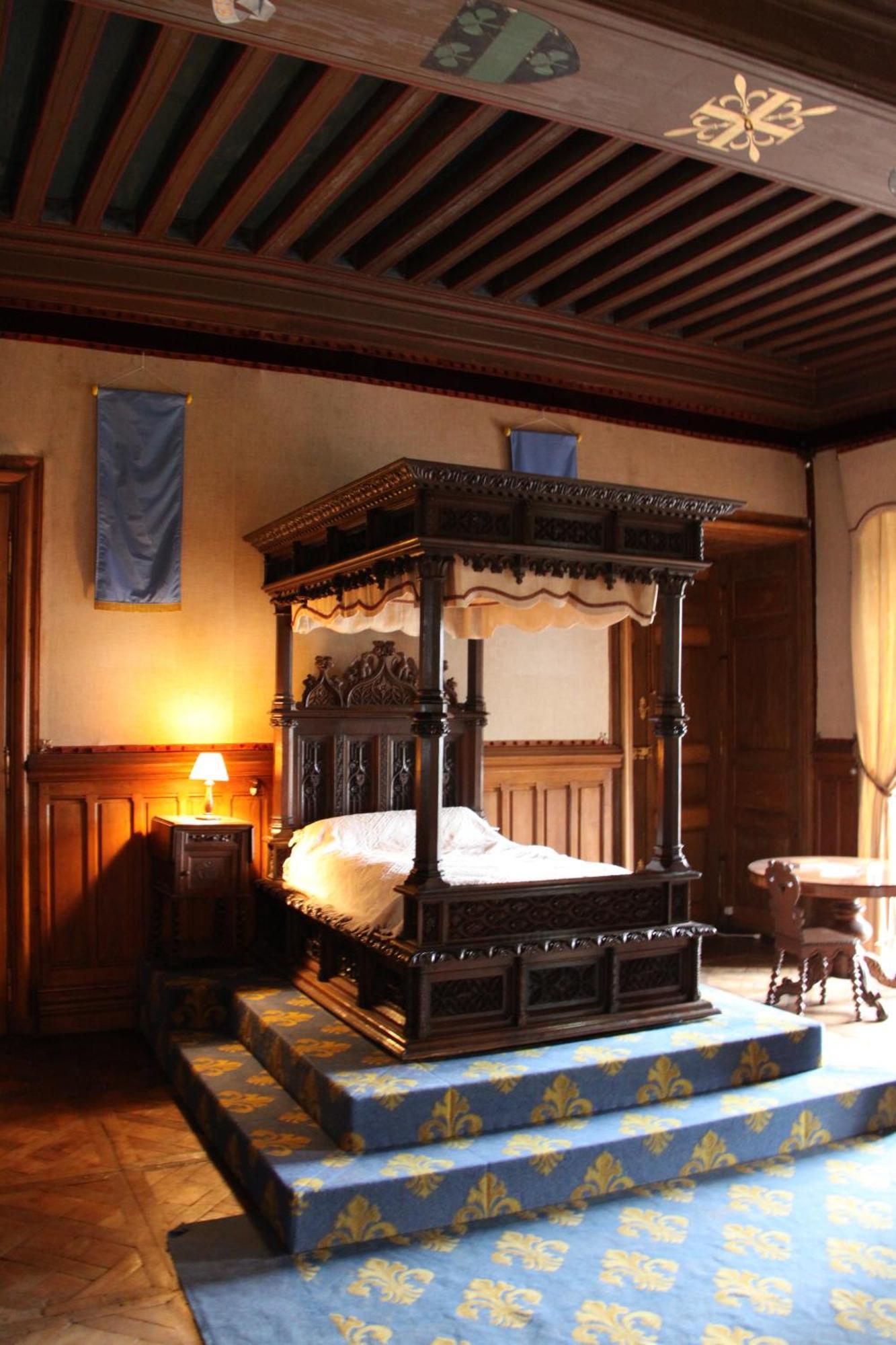 Chateau De Busset Zewnętrze zdjęcie